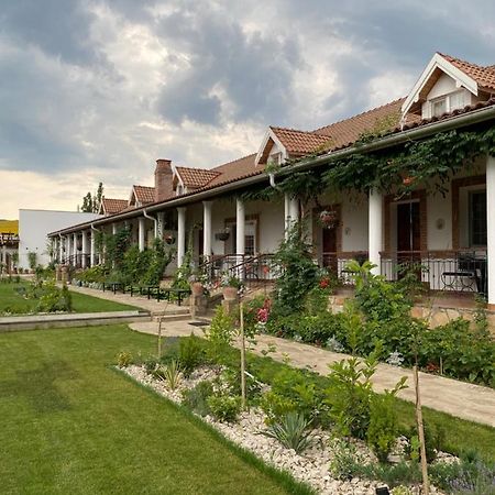 Country Club La Mesteceni Sebes  Luaran gambar
