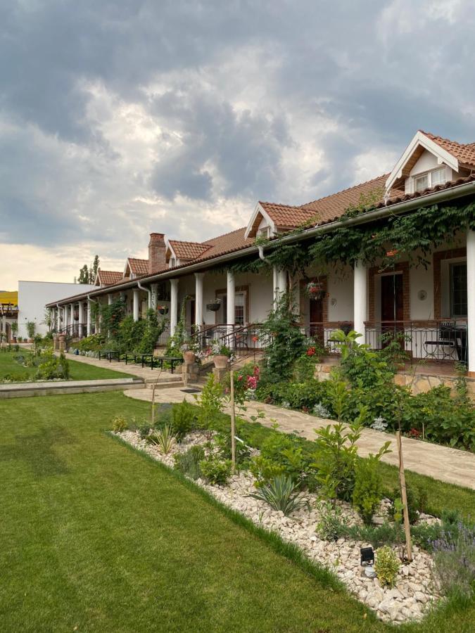 Country Club La Mesteceni Sebes  Luaran gambar